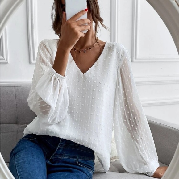 Luxe white Swiss dot sleeve blouse - Picture 5 of 6